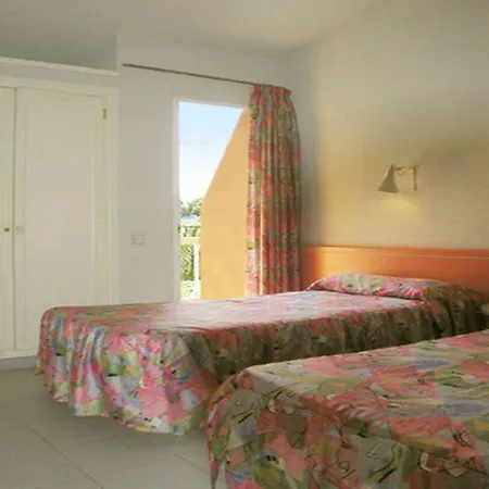 Juncos I Appartement *